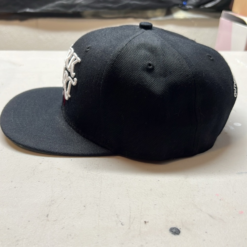 Dark Heart Nursery Snapback - Picture 4 of 5